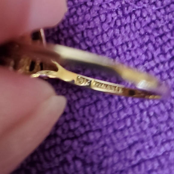 10k gold Amethyst & Diamond Ring - Picture 7 of 7